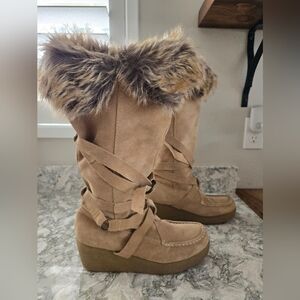 REPORT Suede Fur Trimmed Boots